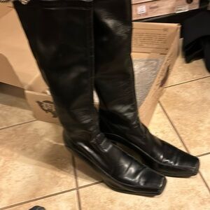 Franco Sarto Women's Pointed Toe Knee High Boots size 10 m